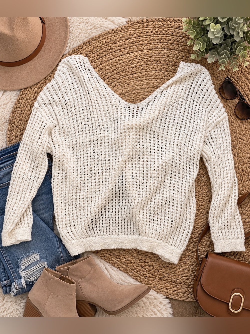 1.4.3 Story by Line Up XL Cream Open Knit V-Neck Sweater Boho Crochet